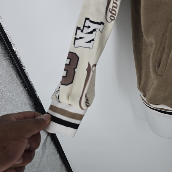 CP Dry Goods GOAT Men Basketball Bomber Varsity Jacket Size 18 (L/XL) - Picture 3 of 4